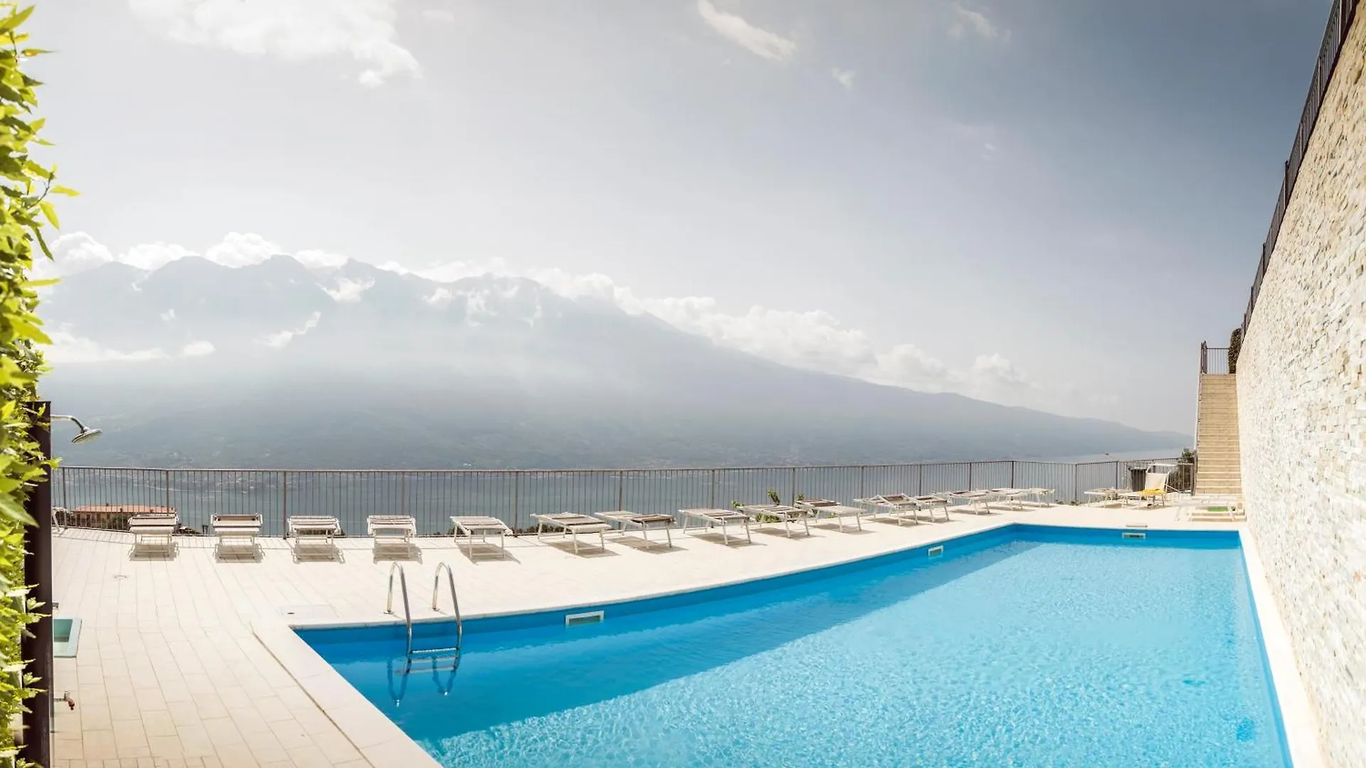 La Quiete 56 Lake View Apartment By Gardadomusmea Tremosine
